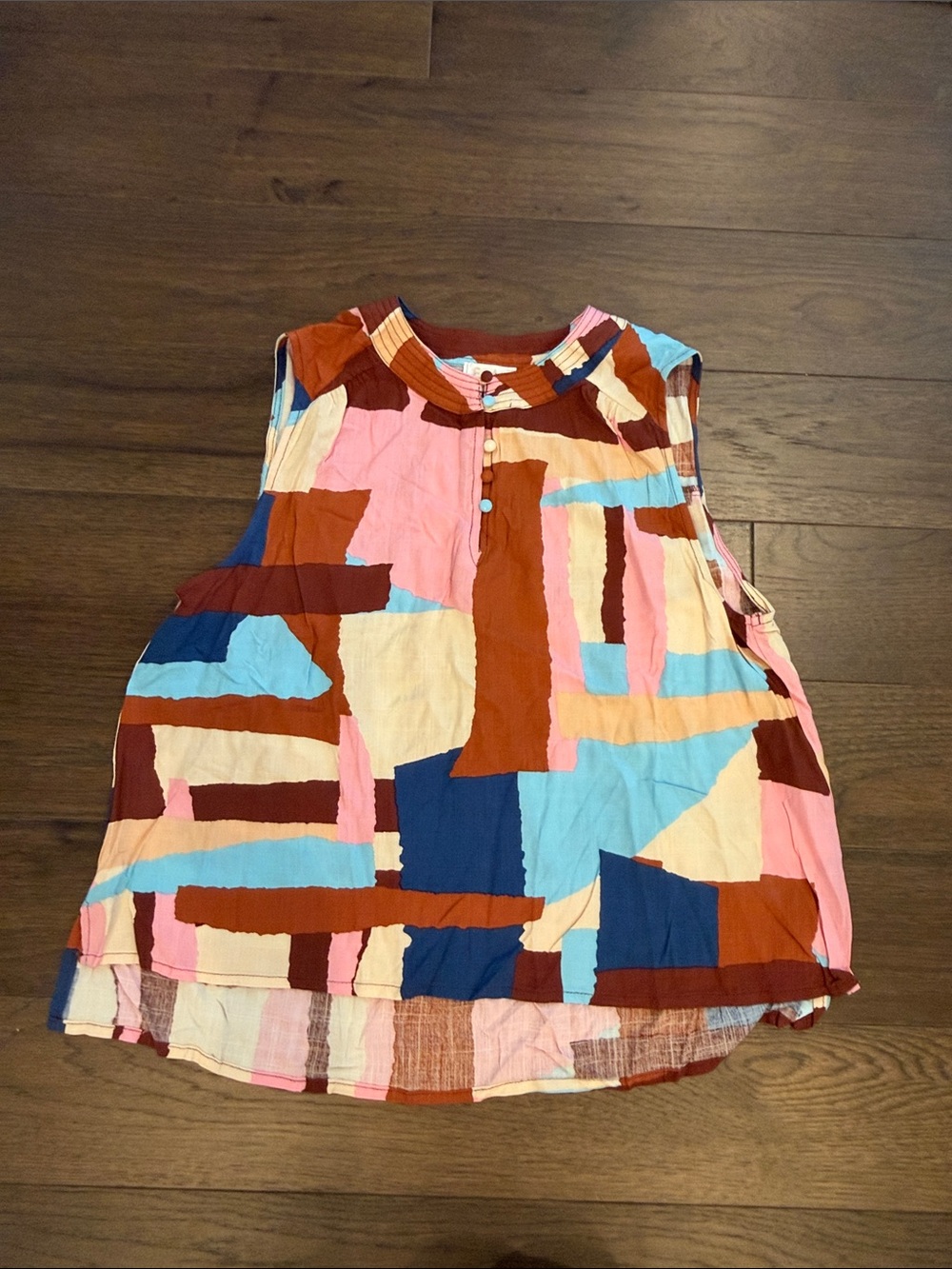 Fate Geometric Sleeveless Tank Size Medium NWT - C67-007